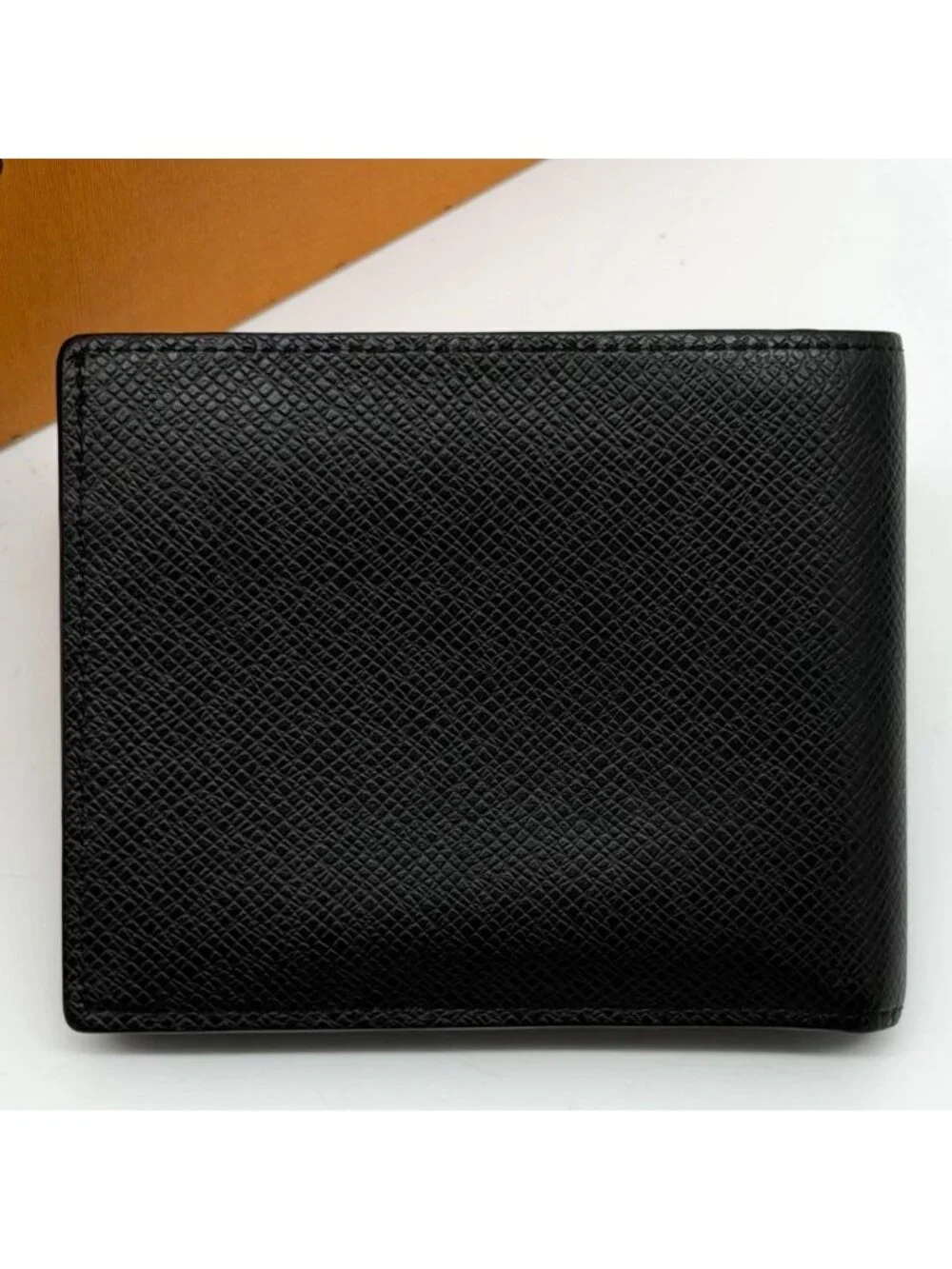Louis Vuitton Portefeuille Amerigo NM Taiga Wallet